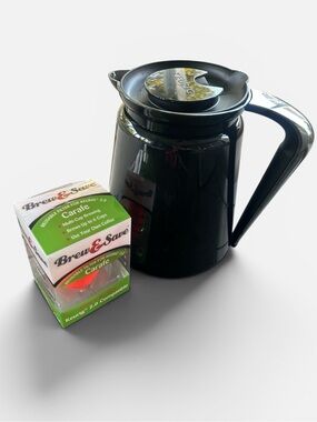 Keurig 2.0 Black Coffee Carafe with Keurig-Compatible Reusable Filter